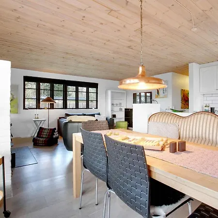 Freys Sommerhus